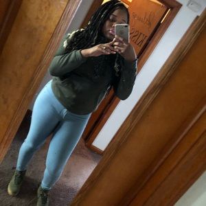 Meet your Posher, Jaydah